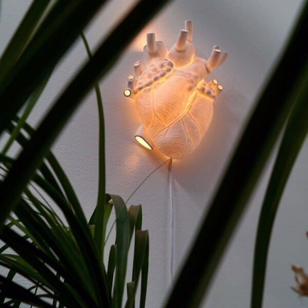 APLIQUE HEART LAMP